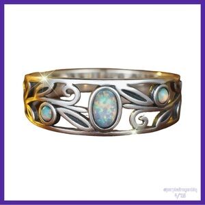 STERLING SILVER & OPALESCENT ACCENT STONES VICTORIAN STYLE RING NEW